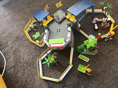 Playmobil zoo enclosure - zoo,