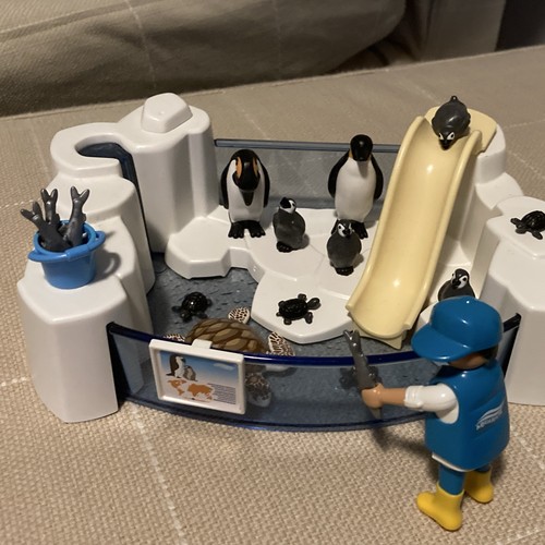Playmobil penguin enclosure - playmobil,
